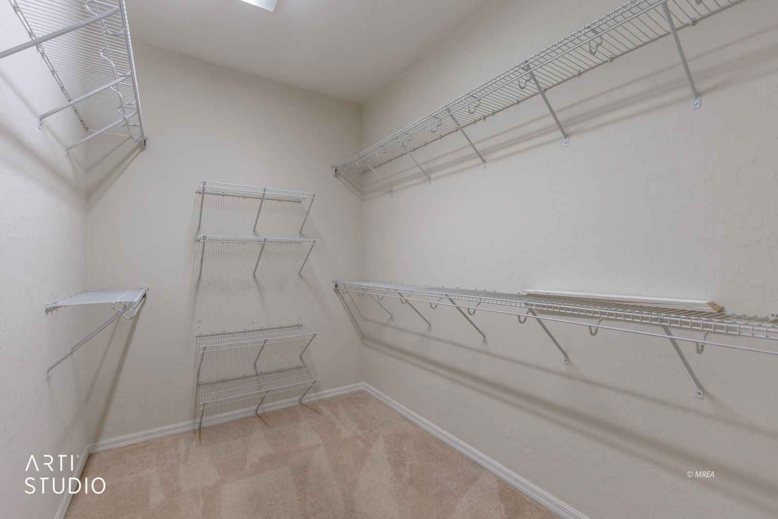 1064  Buckboard Trail 