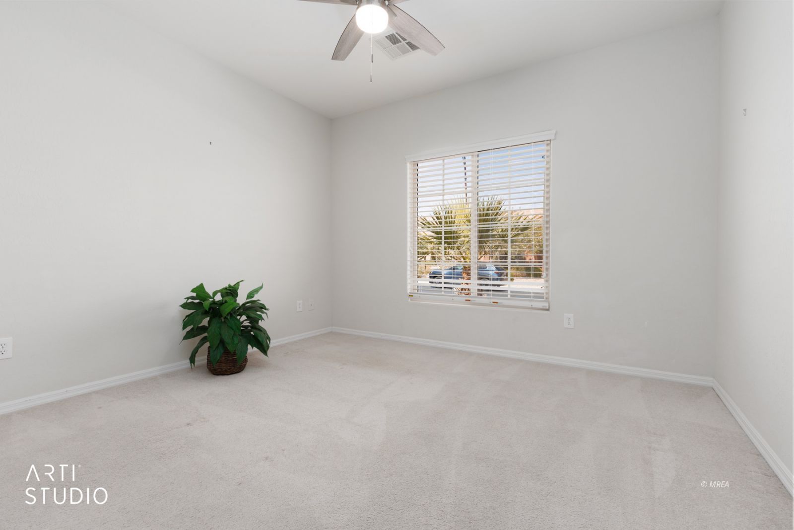 1064  Buckboard Trail 