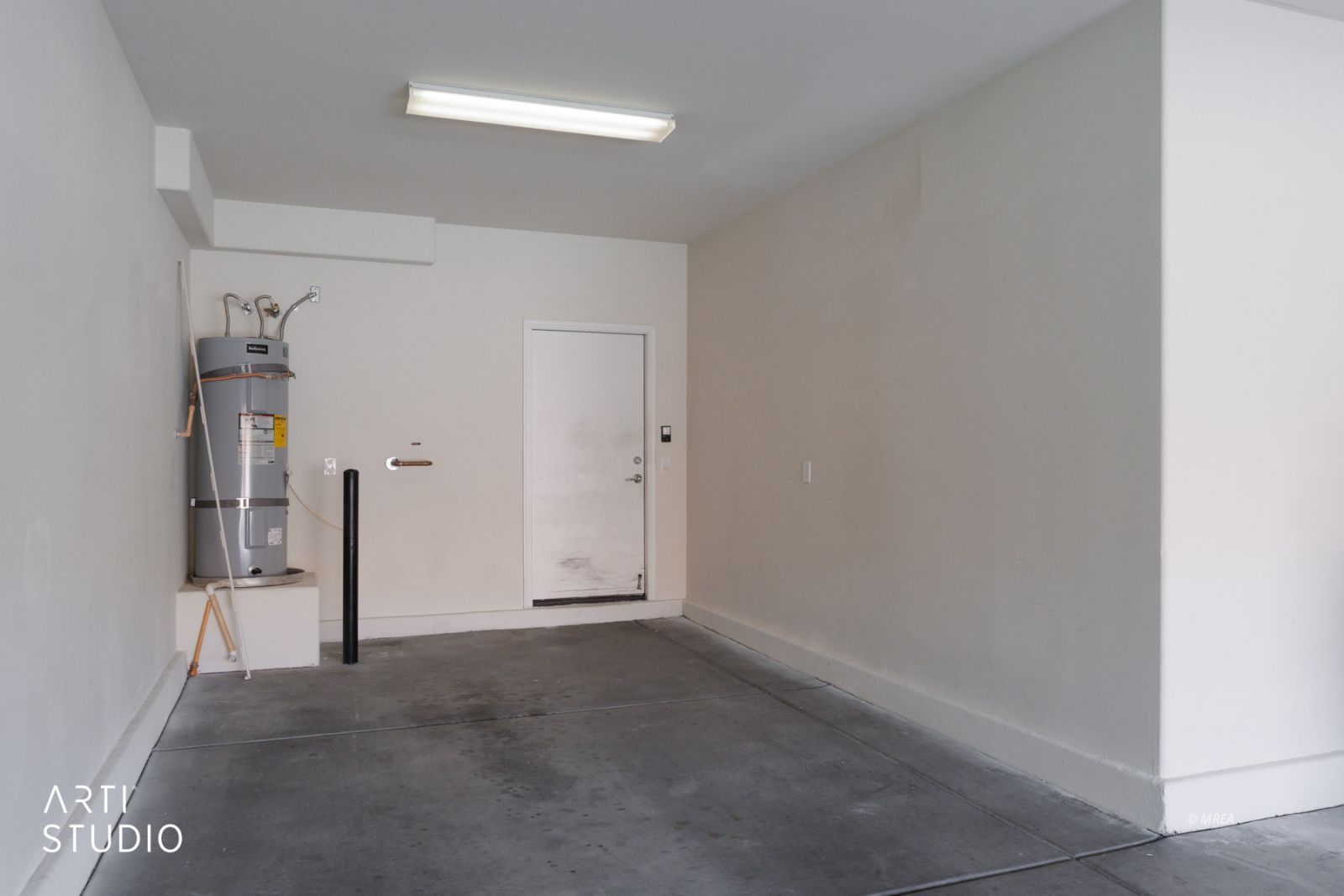 1064  Buckboard Trail 