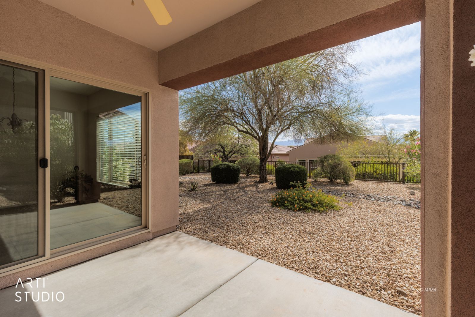 1064  Buckboard Trail 