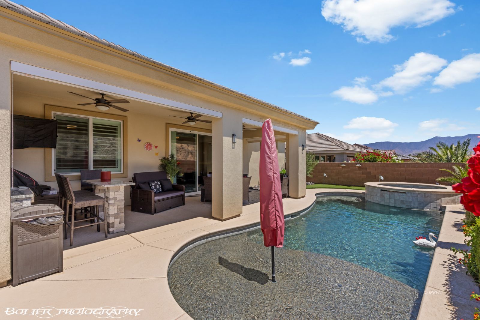 472  Paradise Valley Hts 