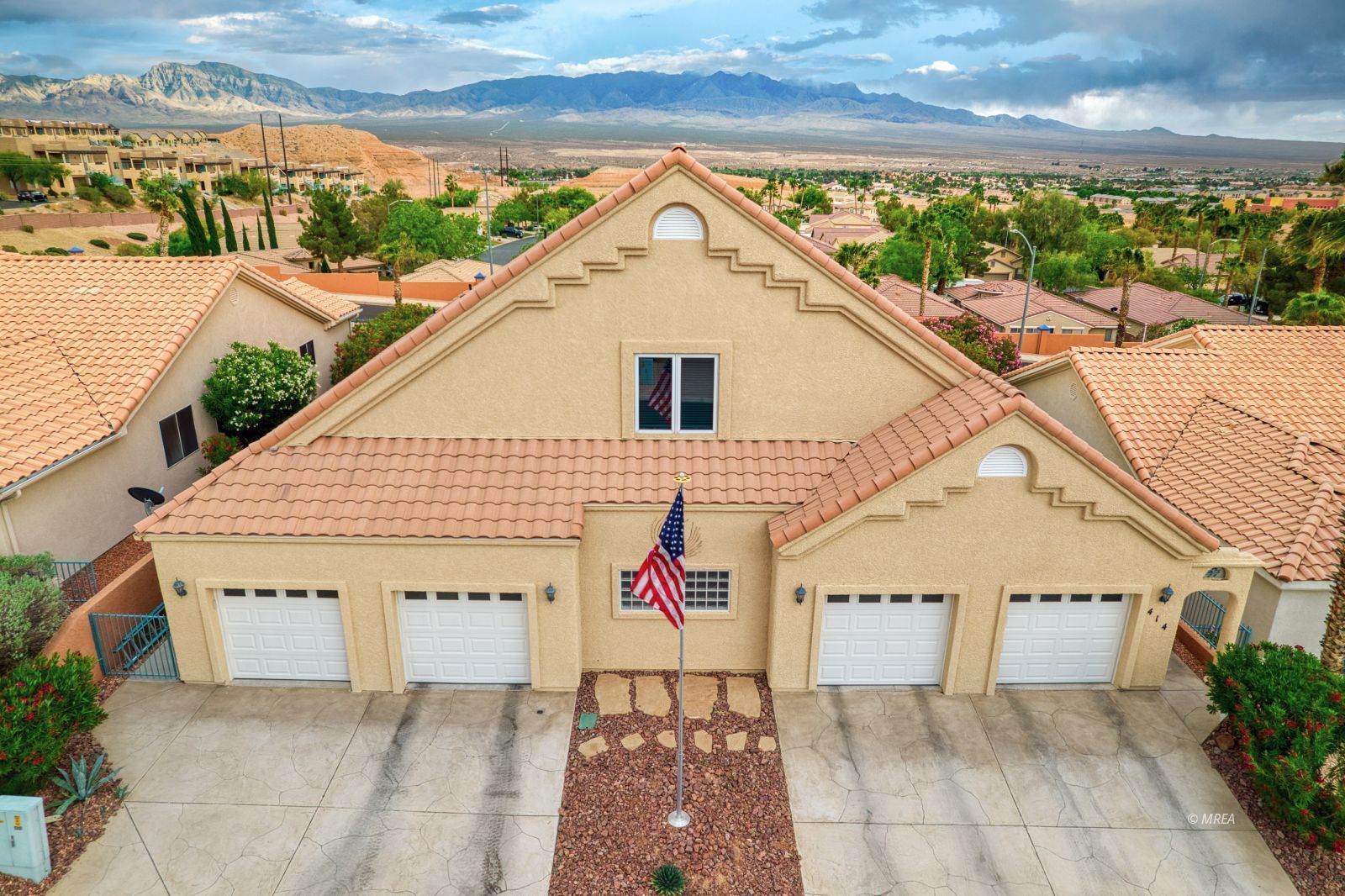 414  Crystal Canyon Dr