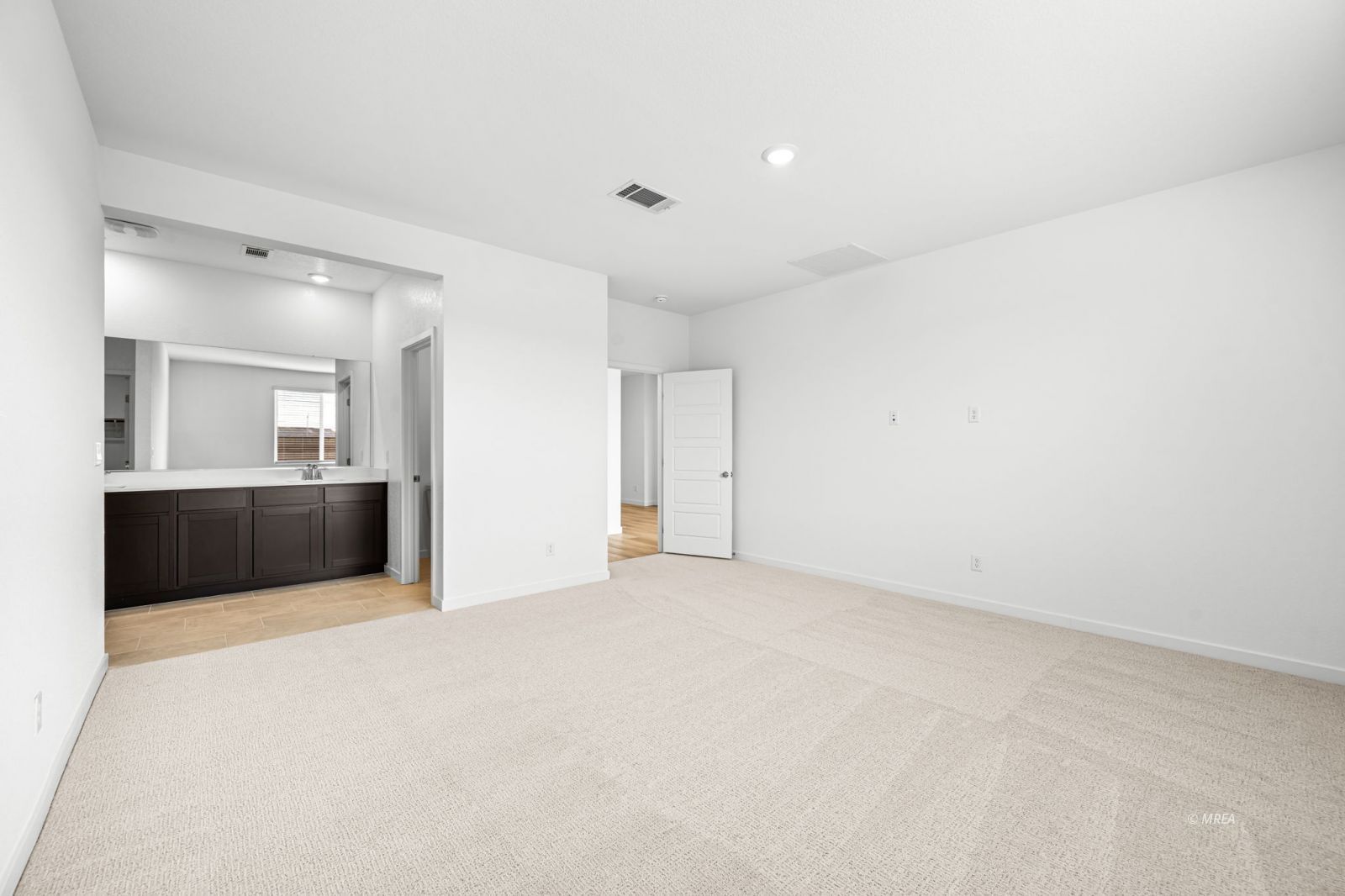 307  Sam Way