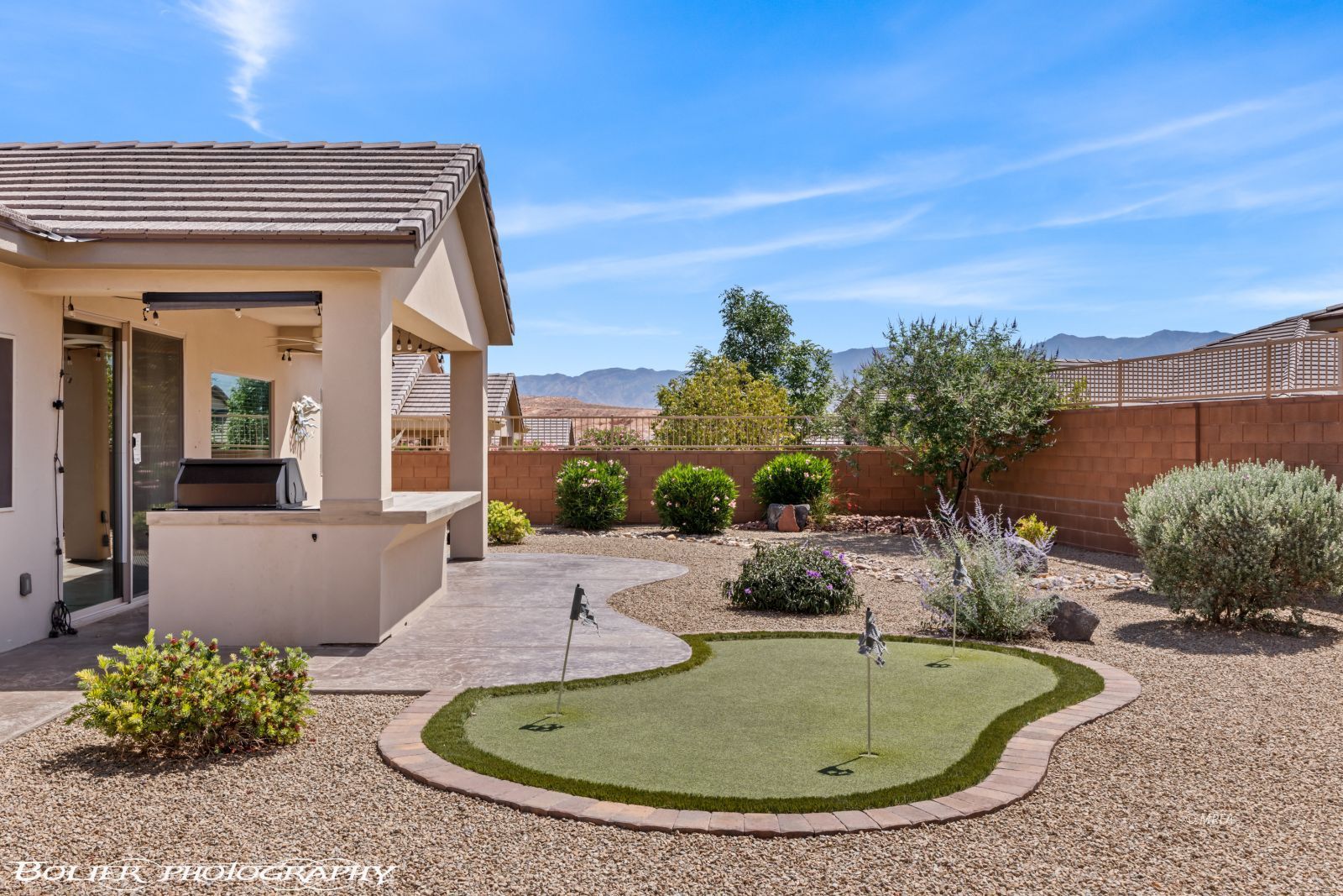 556  Quartz Way