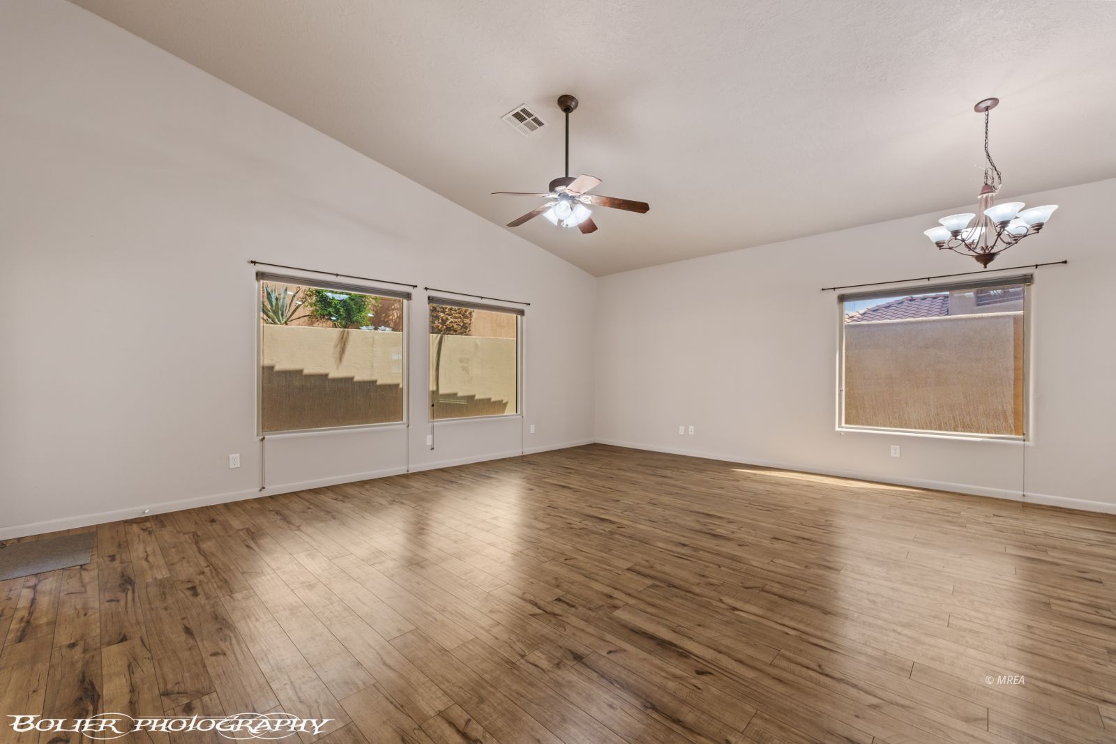 233  Pinnacle Ct