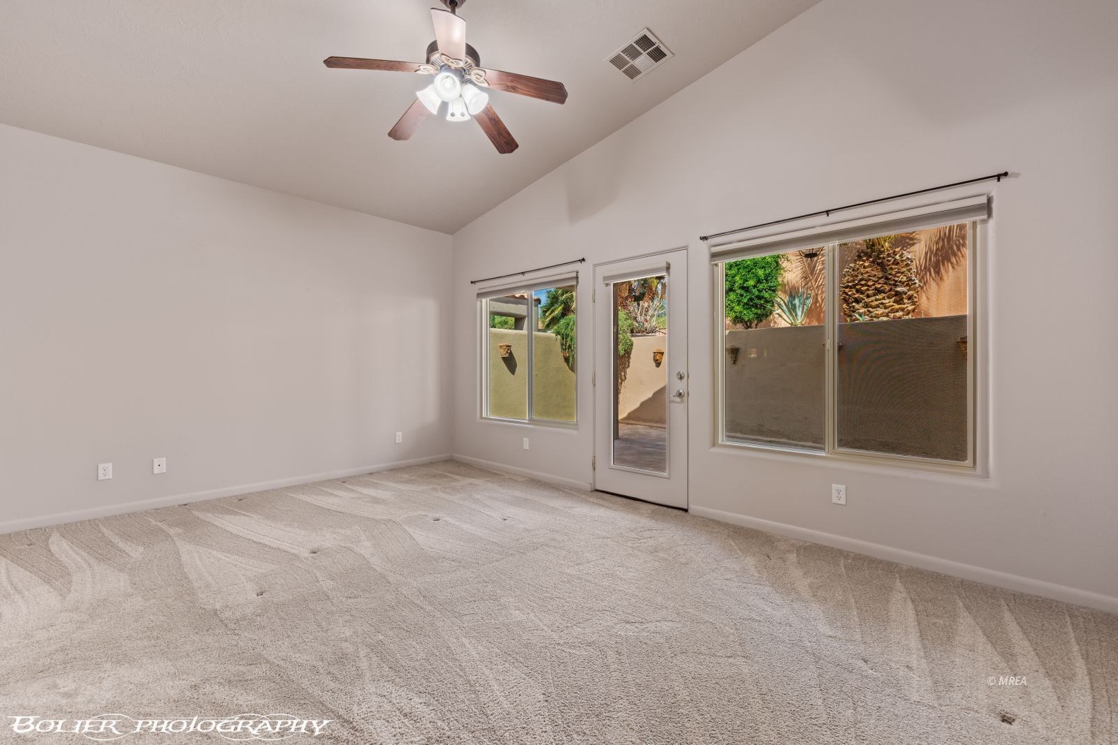 233  Pinnacle Ct