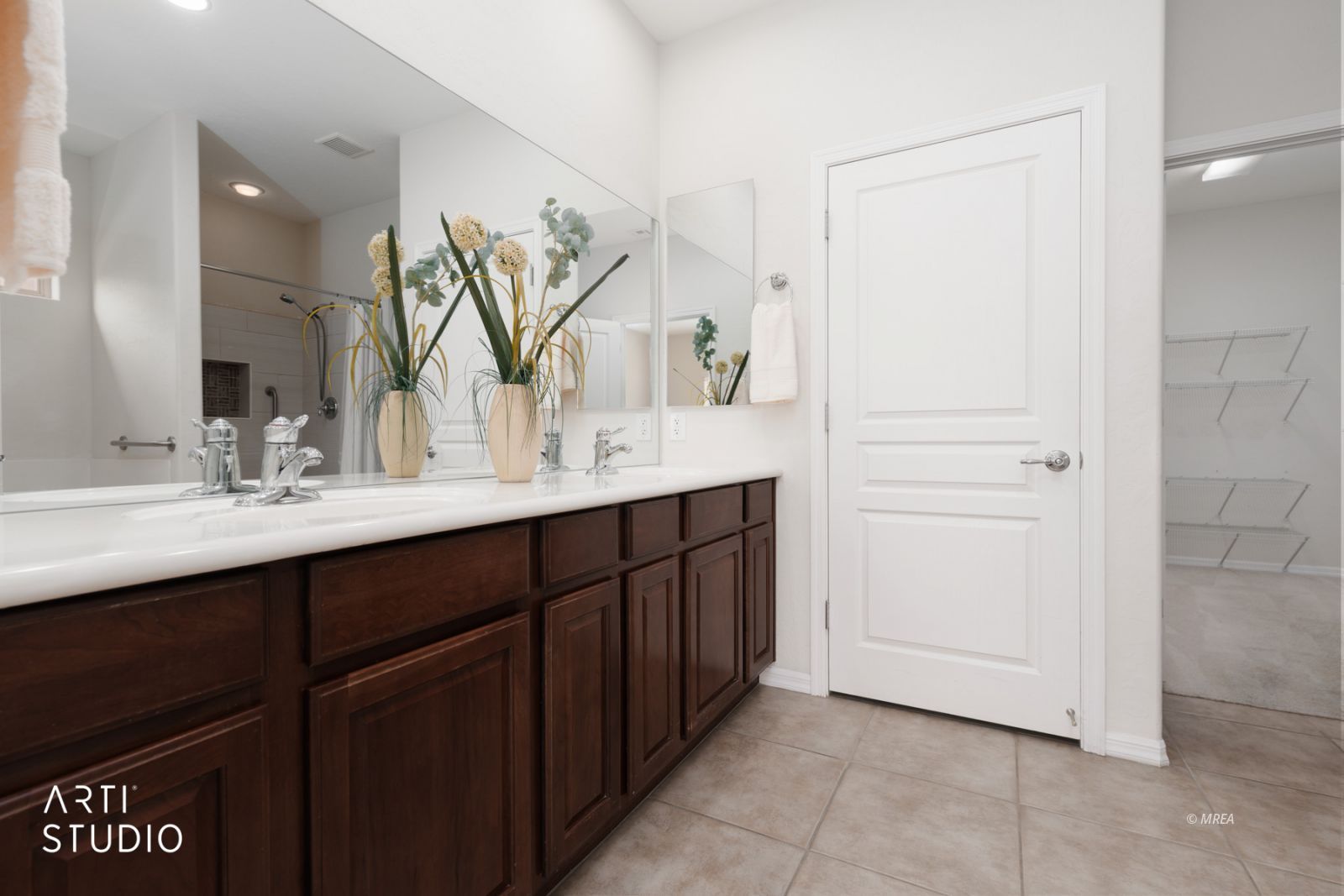 1064  Buckboard Trail 