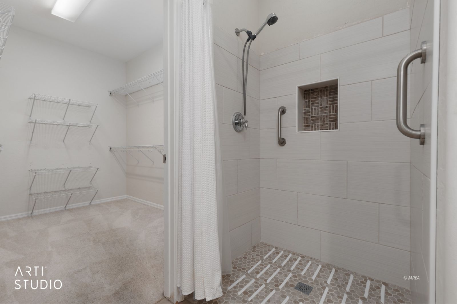 1064  Buckboard Trail 
