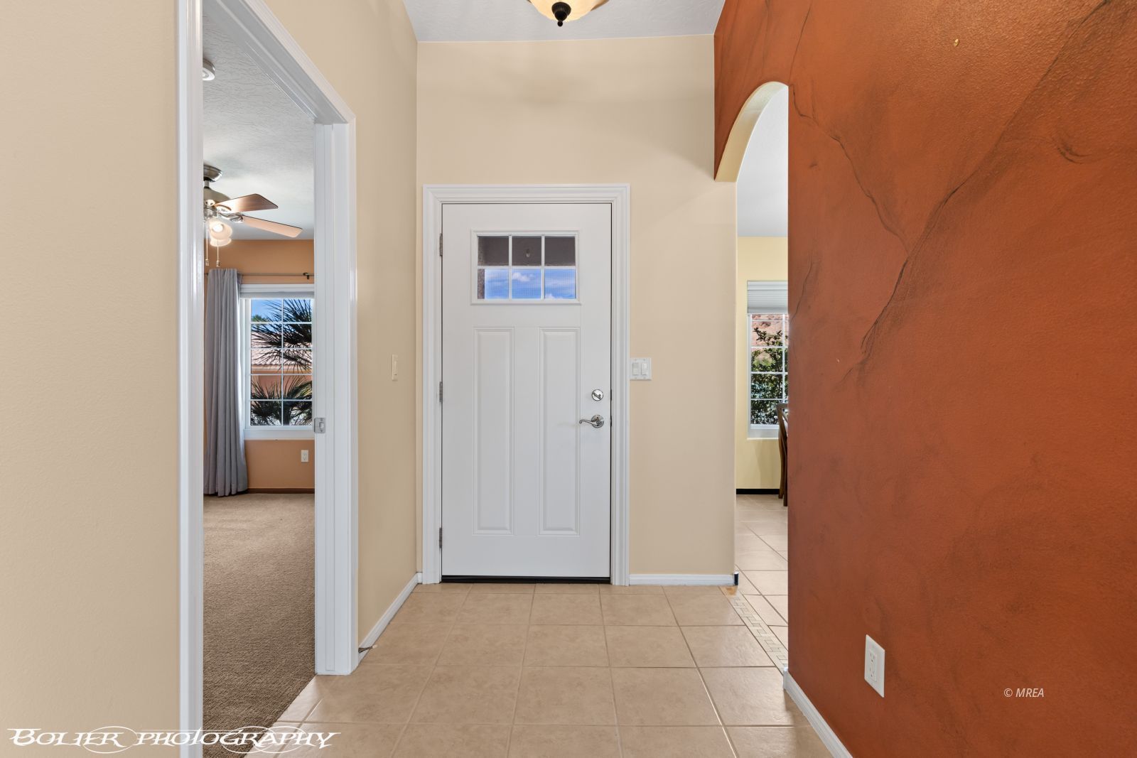 998  Opal St