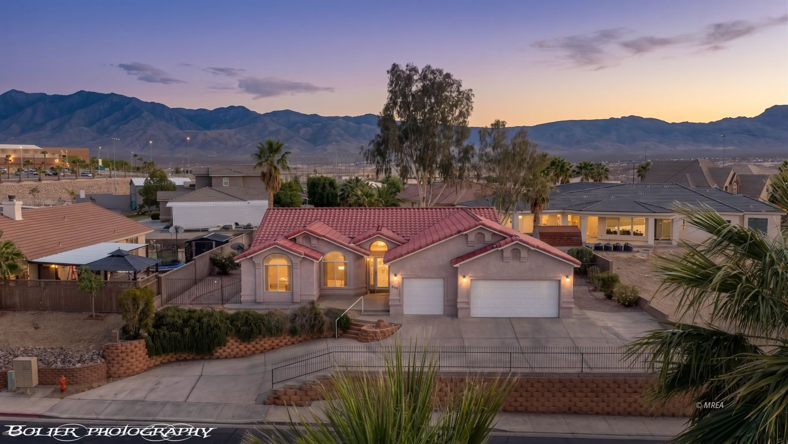 648  Valley View Dr