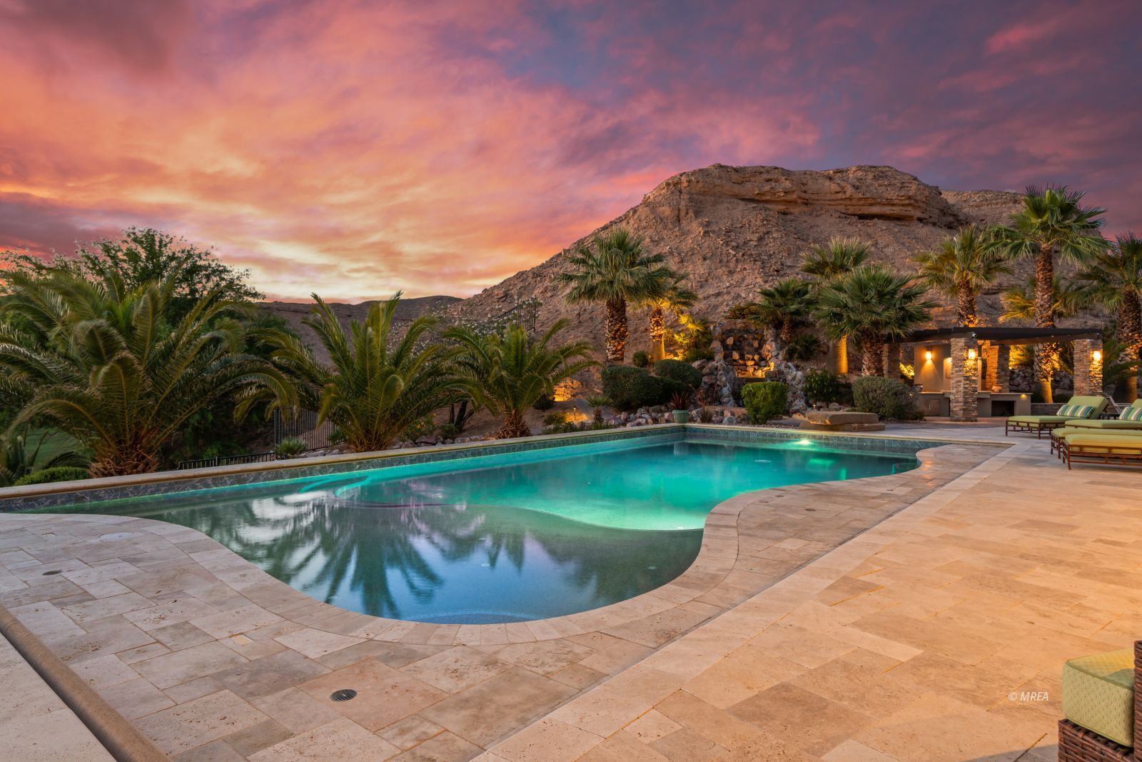 631  La Scala Dr