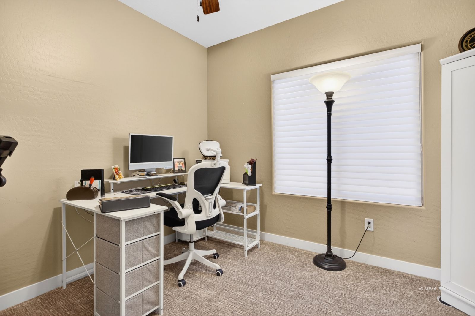 1453  Bronco Trail 