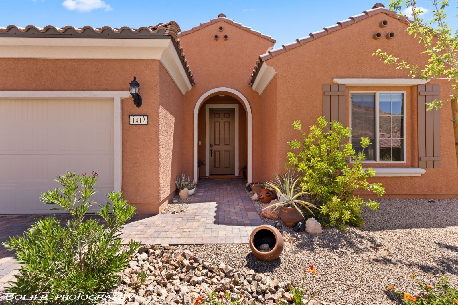 1412  Pin Cushion Ridge 