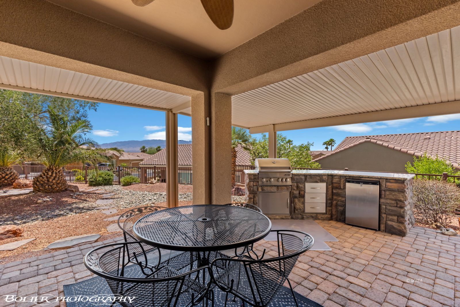 1385  Saddle Horn Ct