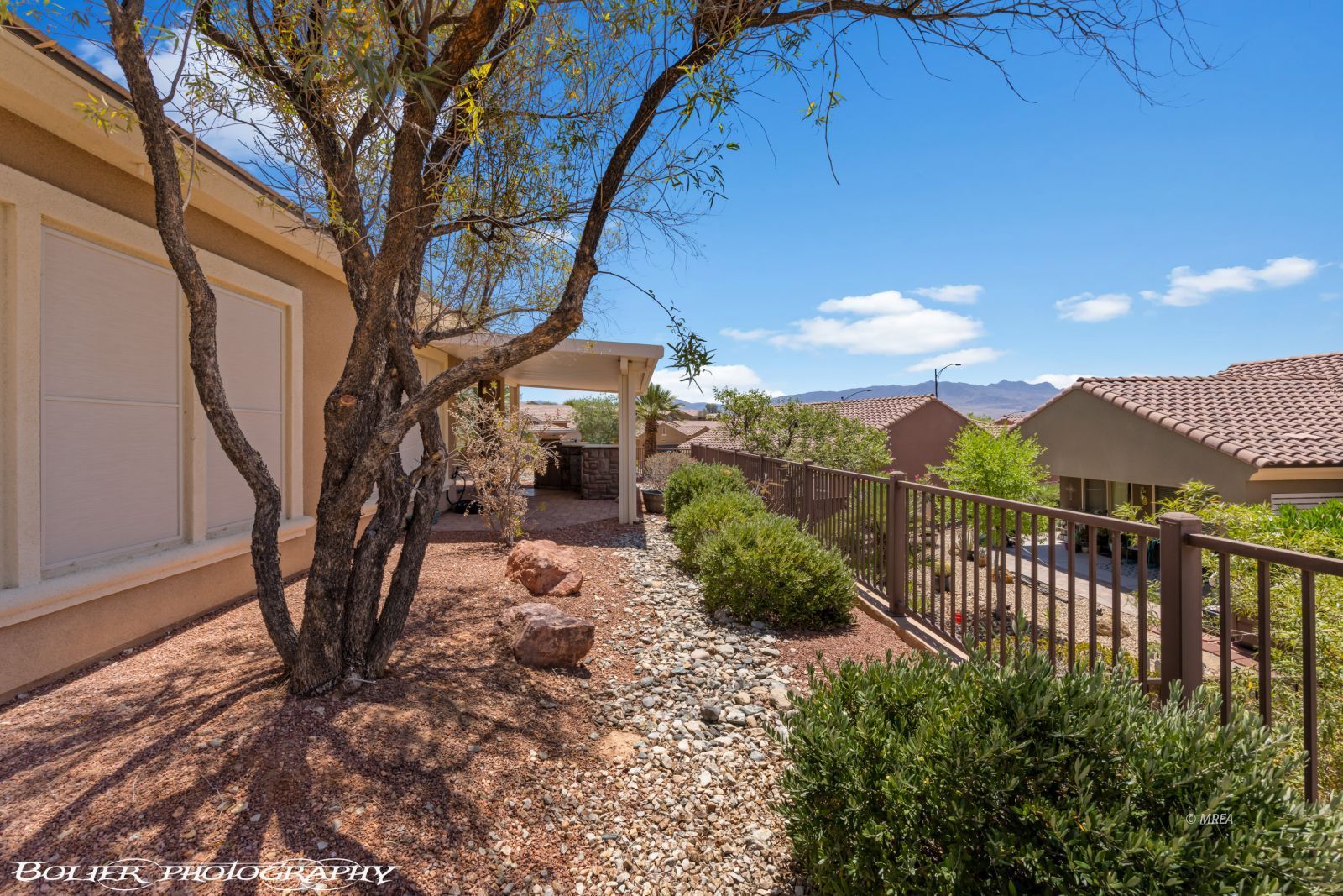 1385  Saddle Horn Ct