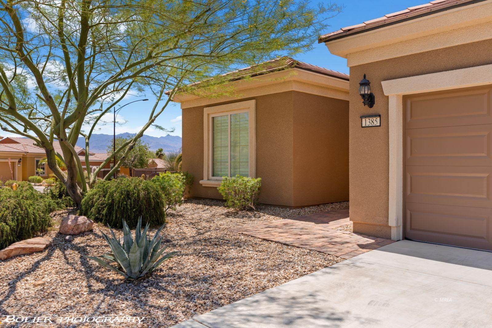 1385  Saddle Horn Ct