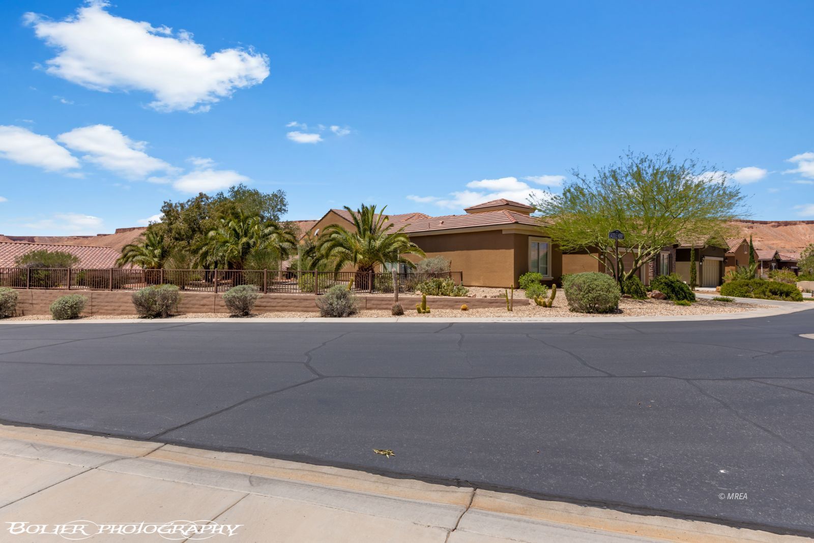 1385  Saddle Horn Ct