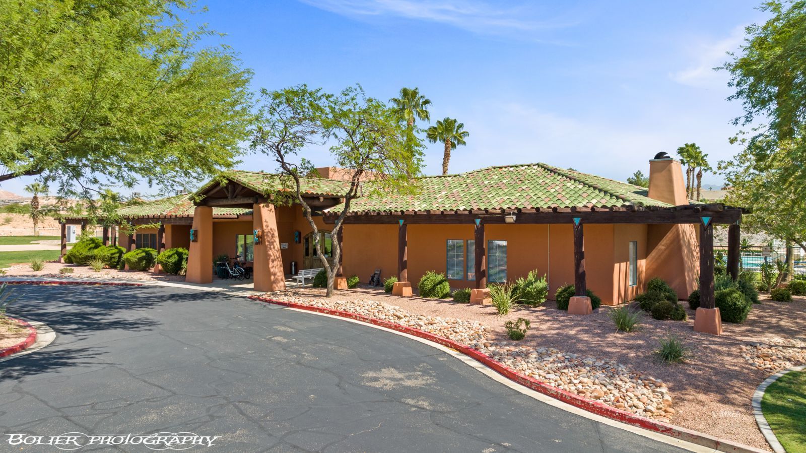 728  Hardy Way