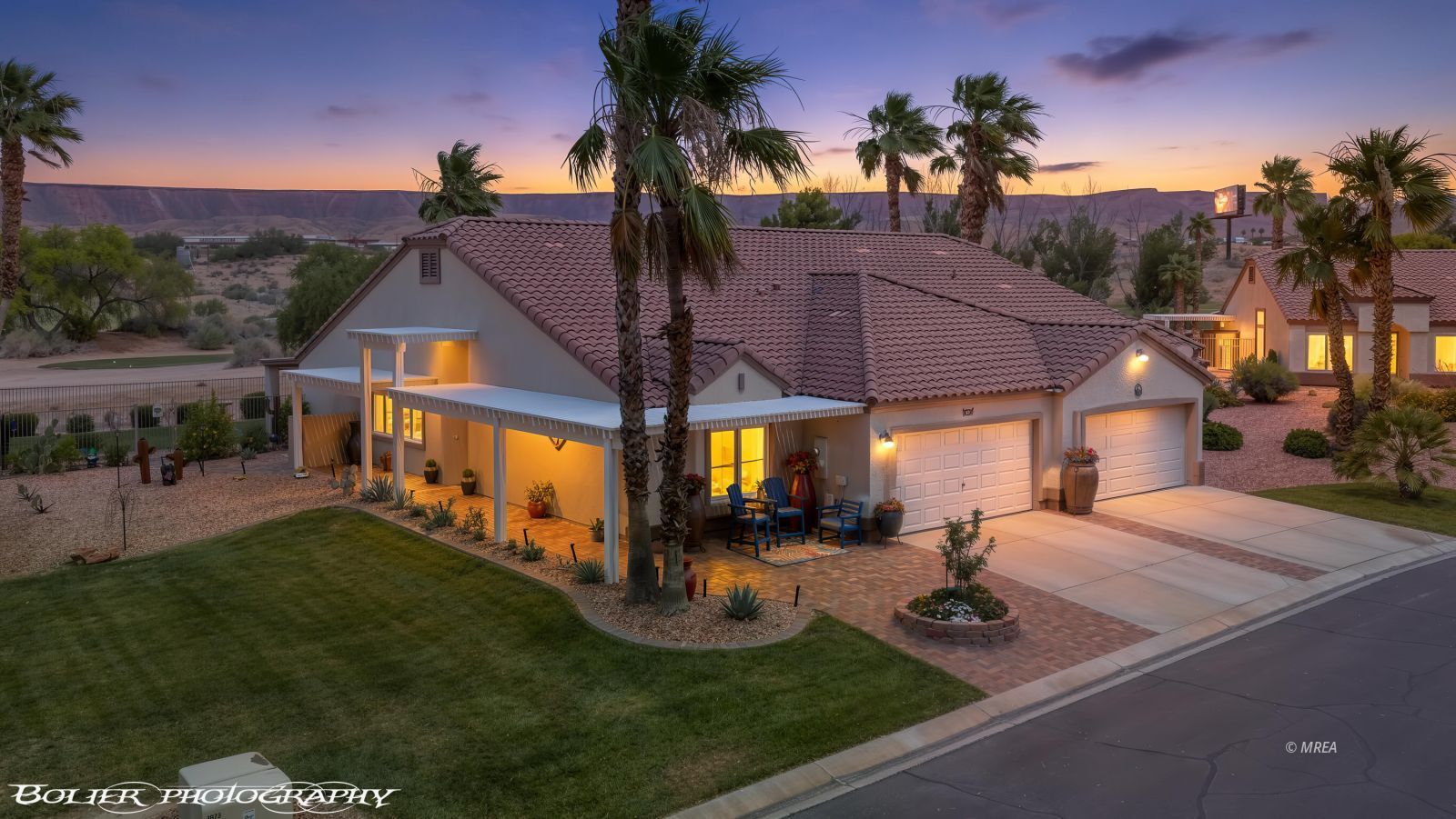 753  Fox Hills Way