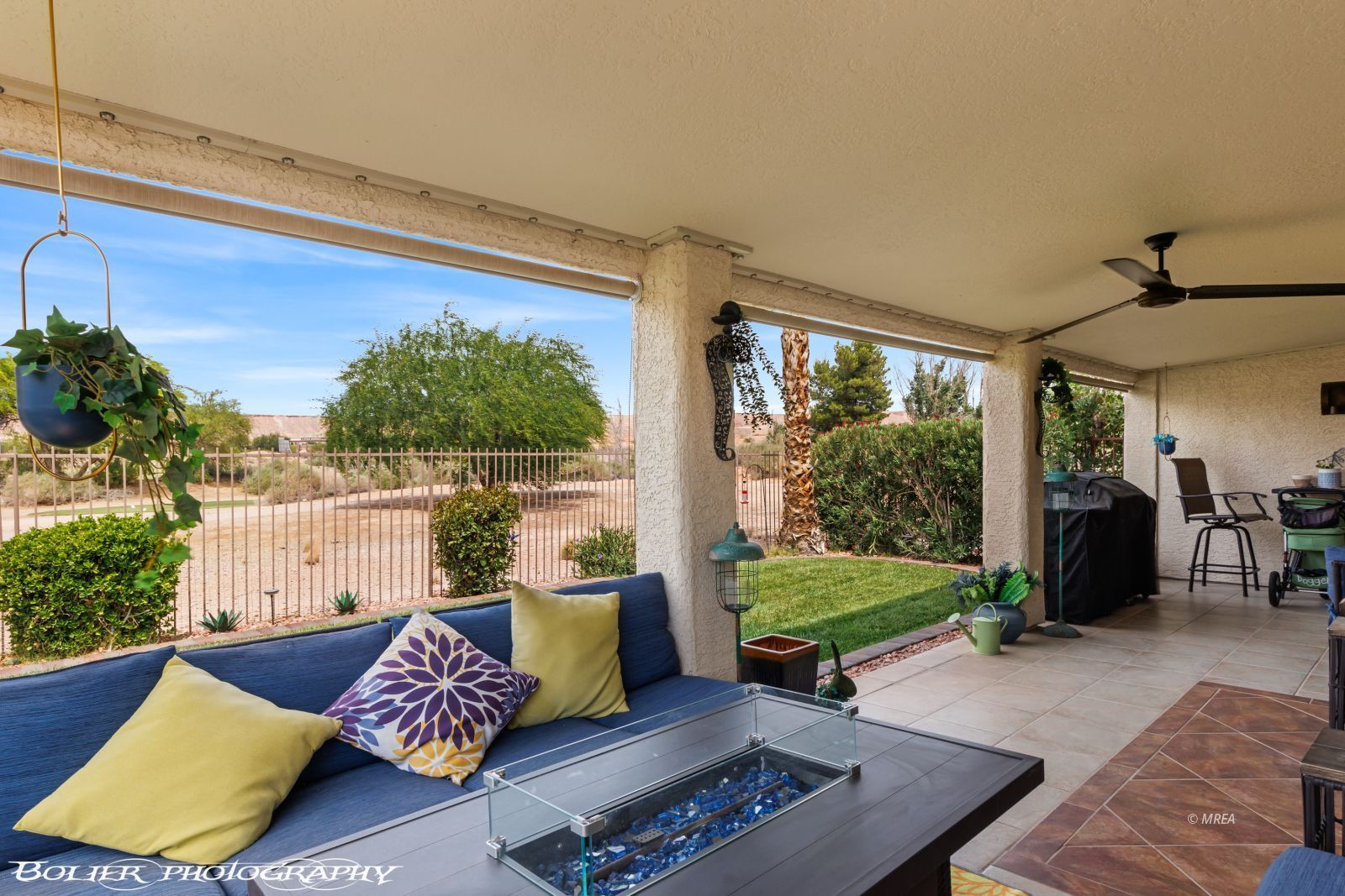 753  Fox Hills Way