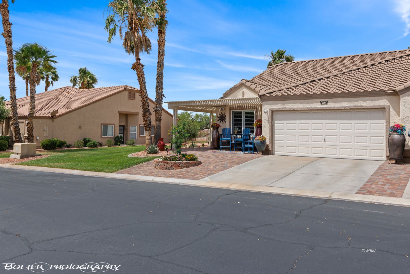 753  Fox Hills Way