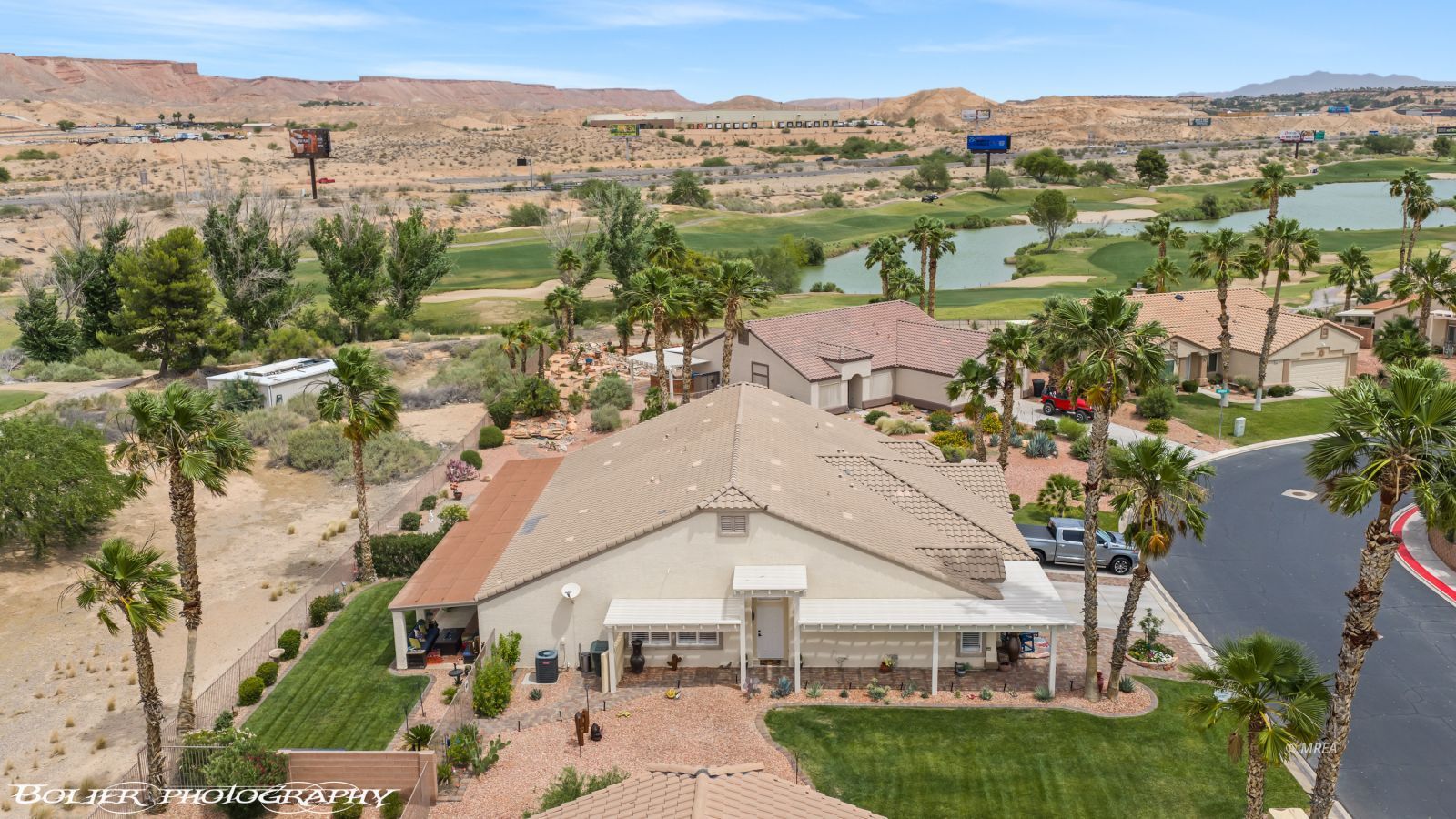 753  Fox Hills Way
