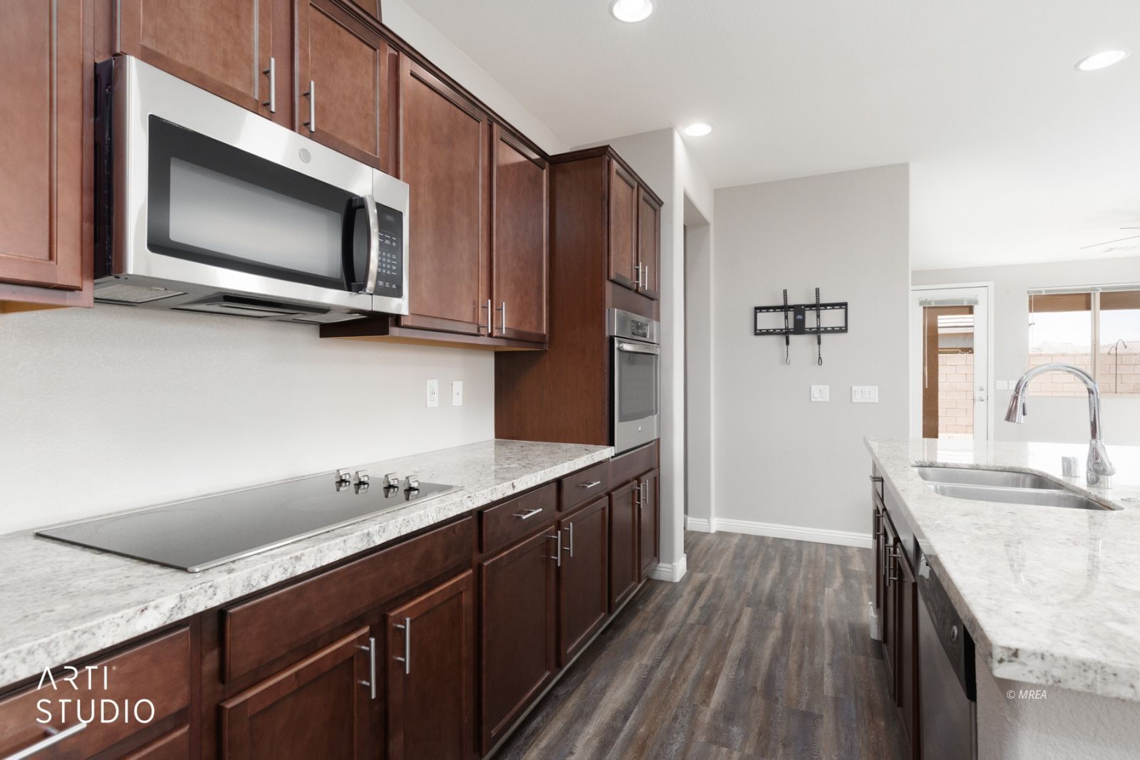 447  Paradise Valley Heights 