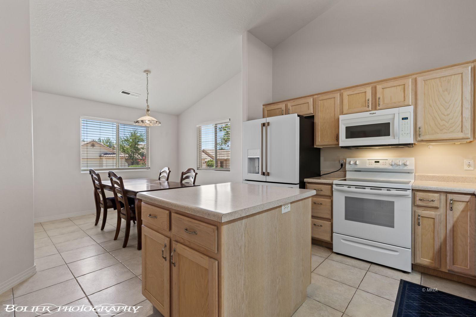 871  Falcon Glenn Dr