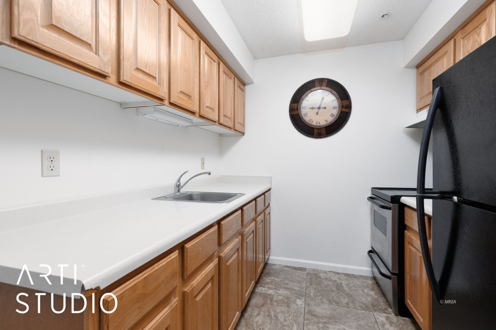 555  Highland Dr #211