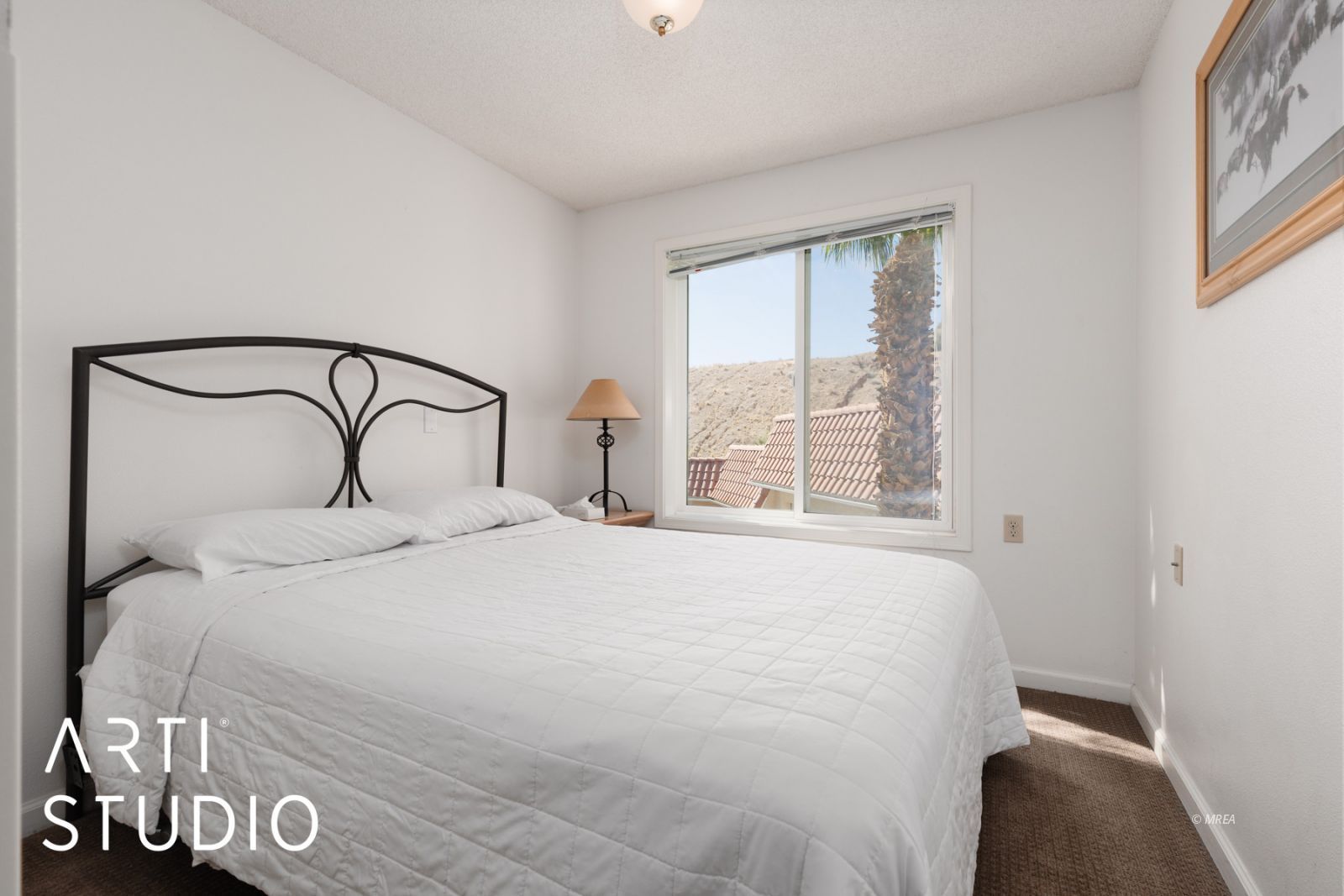 555  Highland Dr #211