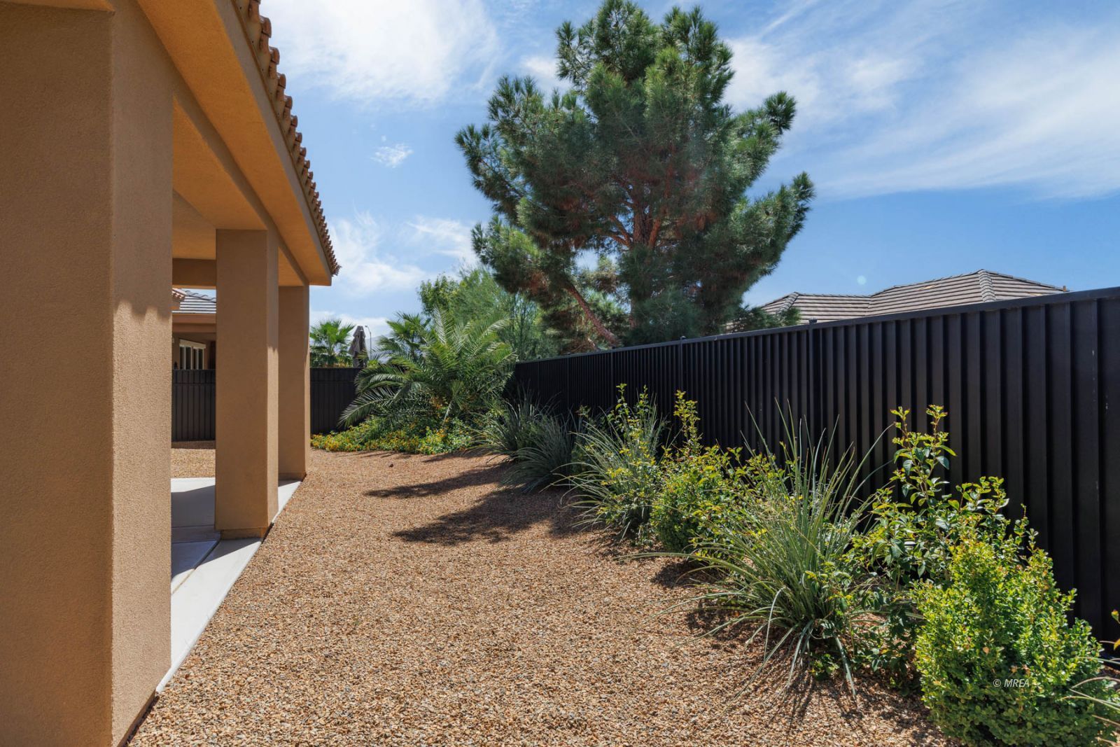 1147  Pebble View Ln