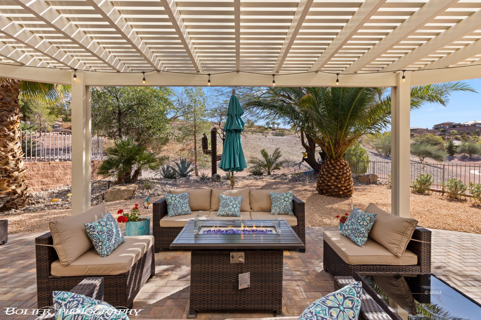 454  Highland View Ct