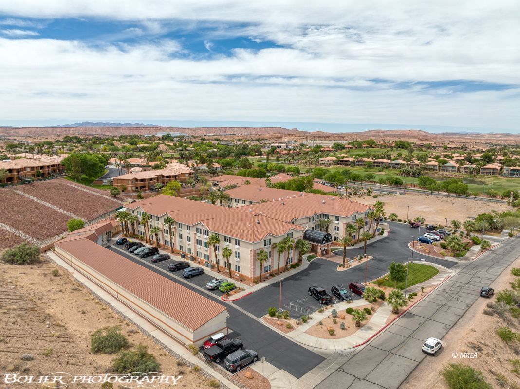 555  Highland Dr #227