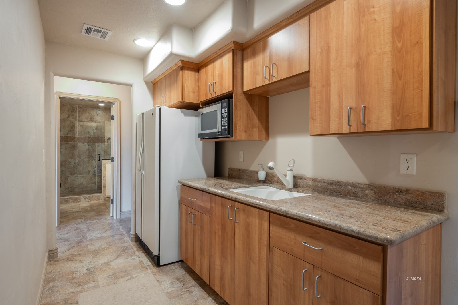 208  Hanna Ct
