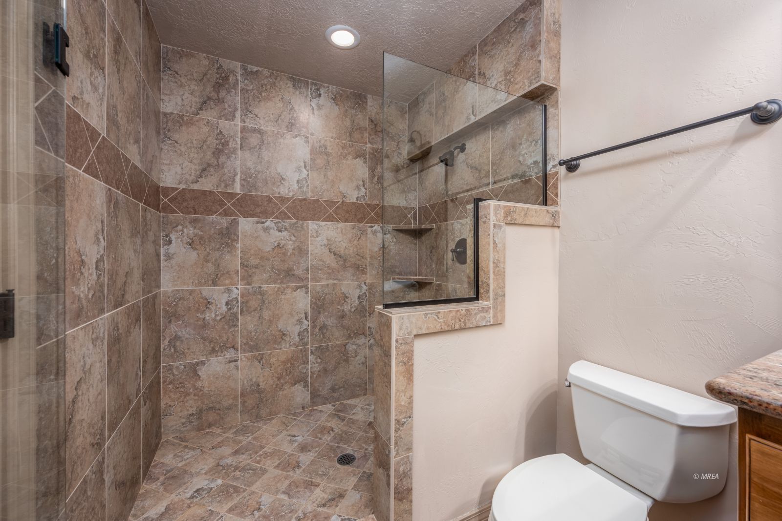 208  Hanna Ct
