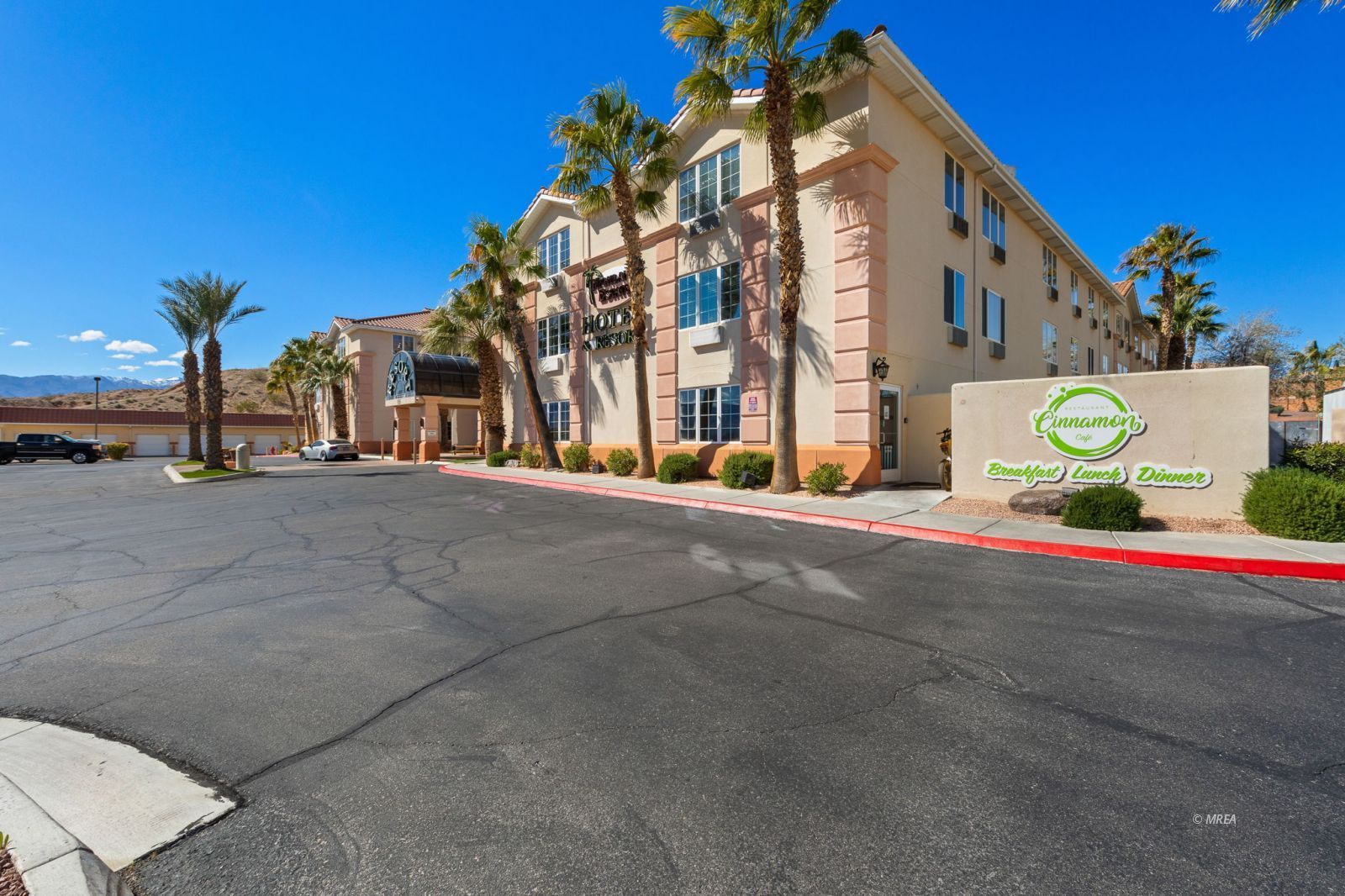 555  Highland Dr #330