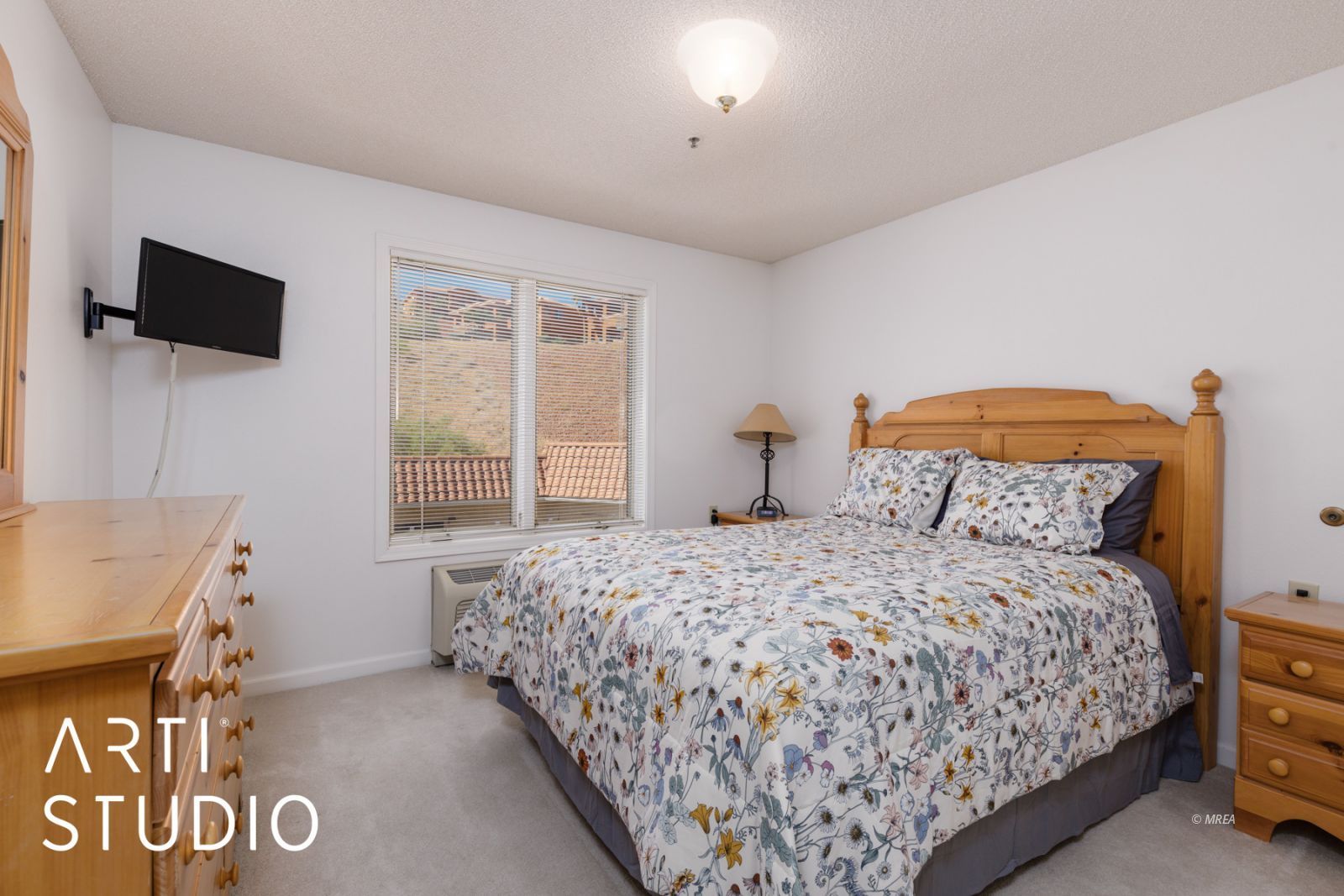 555  Highland Dr #209