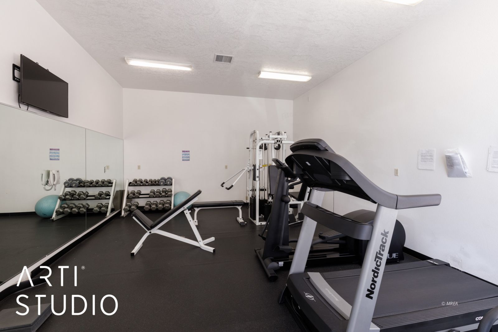 555  Highland Dr #209