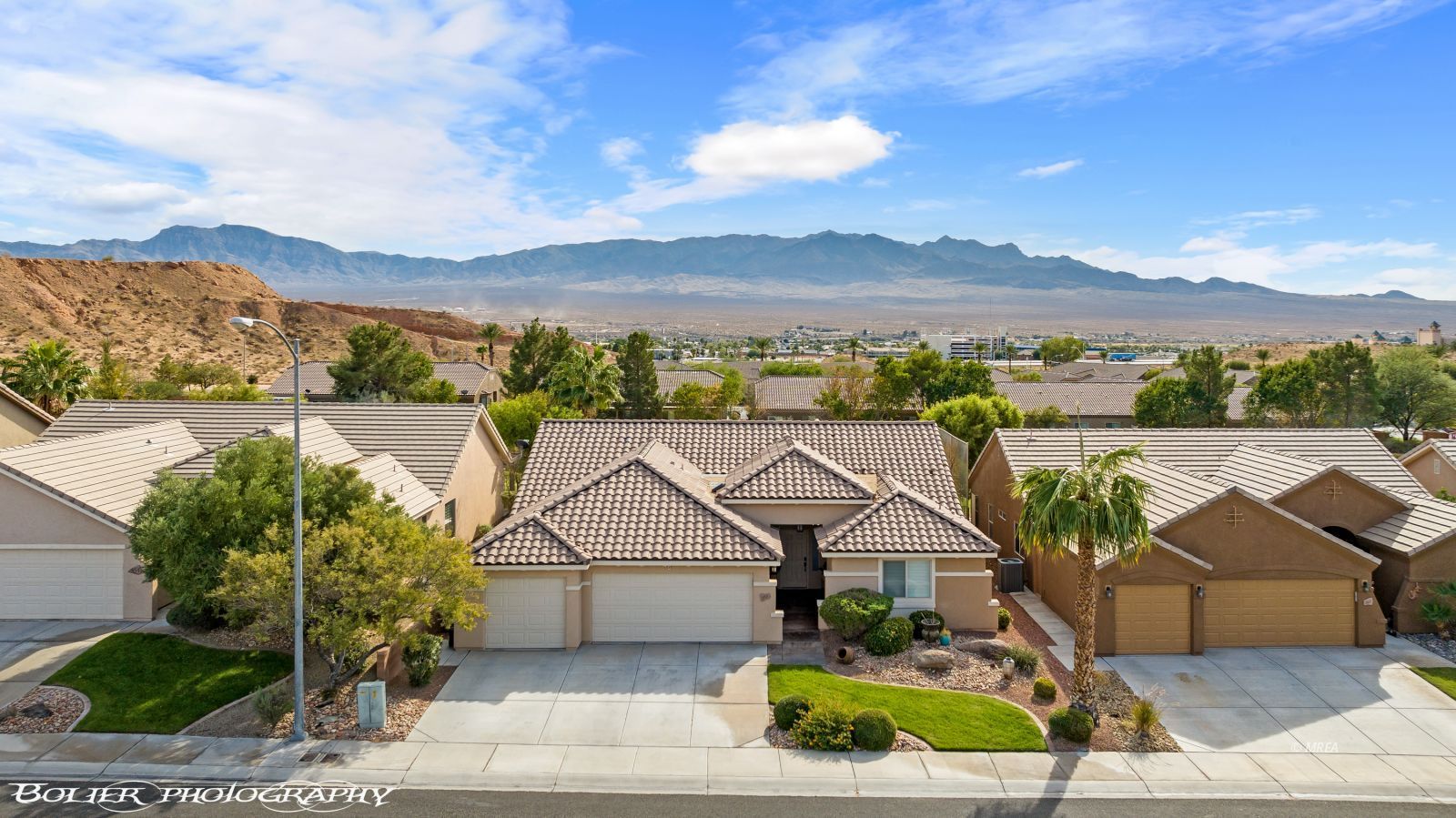 858  Falcon Glenn Dr