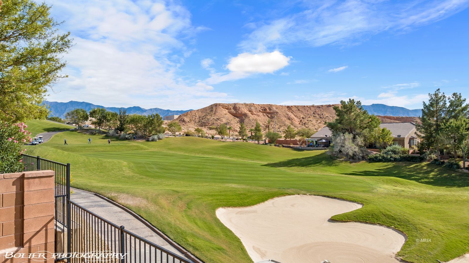 858  Falcon Glenn Dr